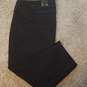 NWT Torrid Crop Pants